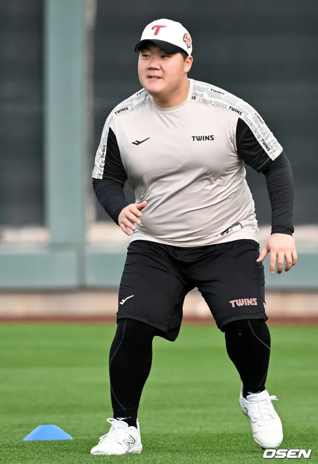 ㅎㅂ) 개쩌는 04년생 몸매