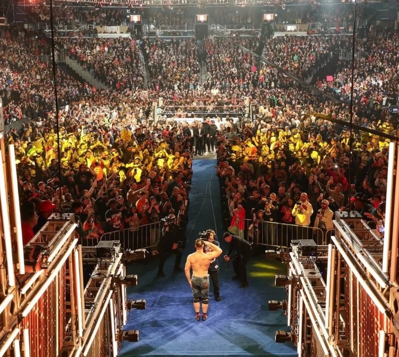 존시나 마지막 인사 뒷모습.jpg