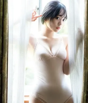 이노우에 모모, 호라이 마이, 이마이 사쿠라 플래시 2025년 4호