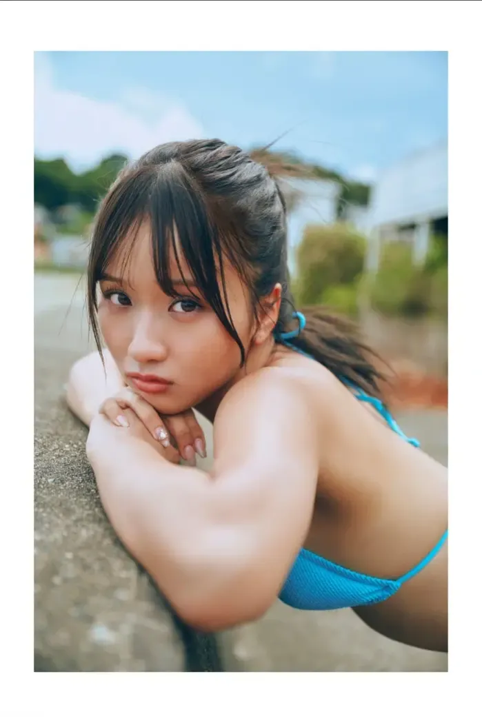 모리와키 리리카 사진집 「첫사랑이라서」 Set.02