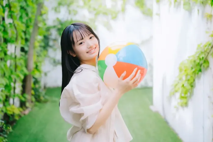 메이 하나다 위클리 플레이보이 플러스