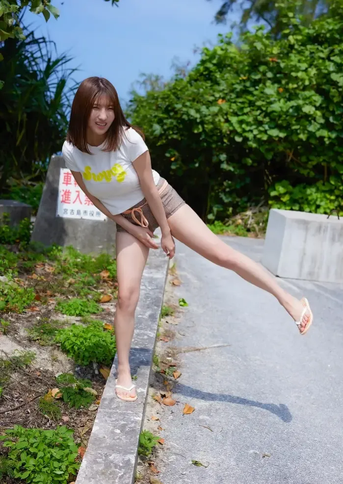 미타 유키 포토북 「처음 뵙겠습니다, 미타짱입니다」 Set.01