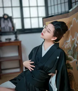 연연 미망인 사진집