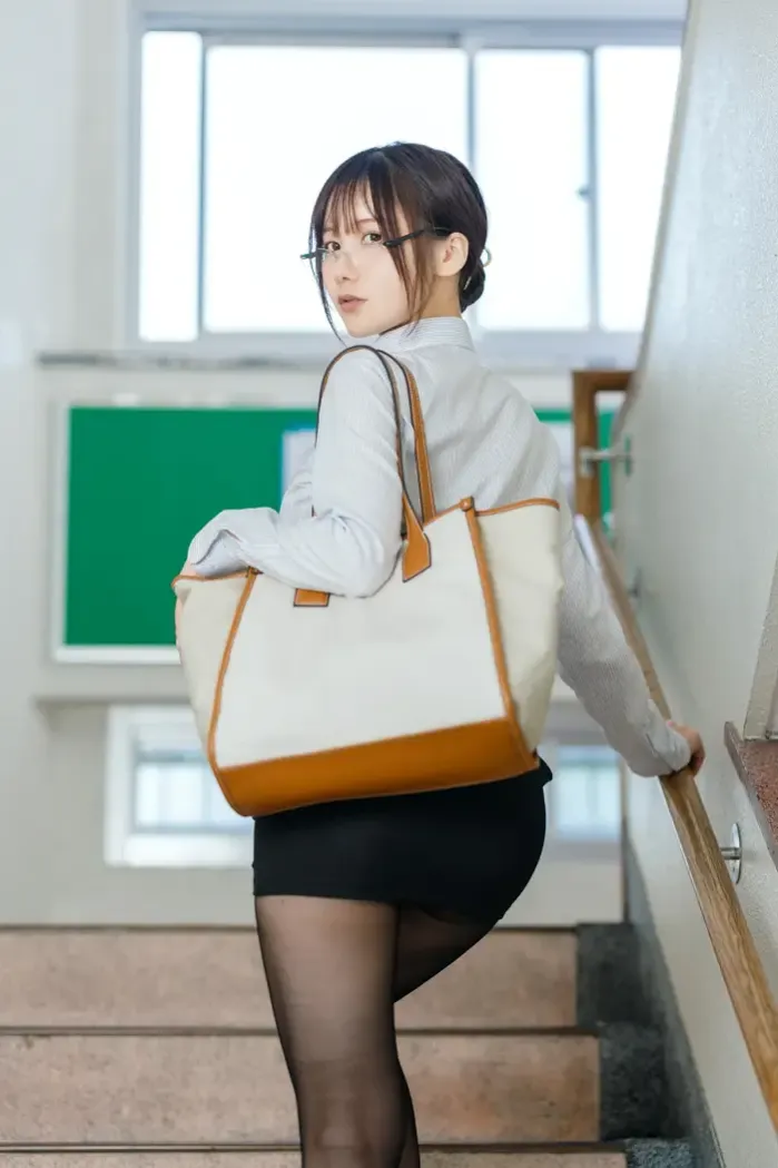 켄켄 사진집 「만약 켄켄이 ○○ 선생님이었다면」 Set.02