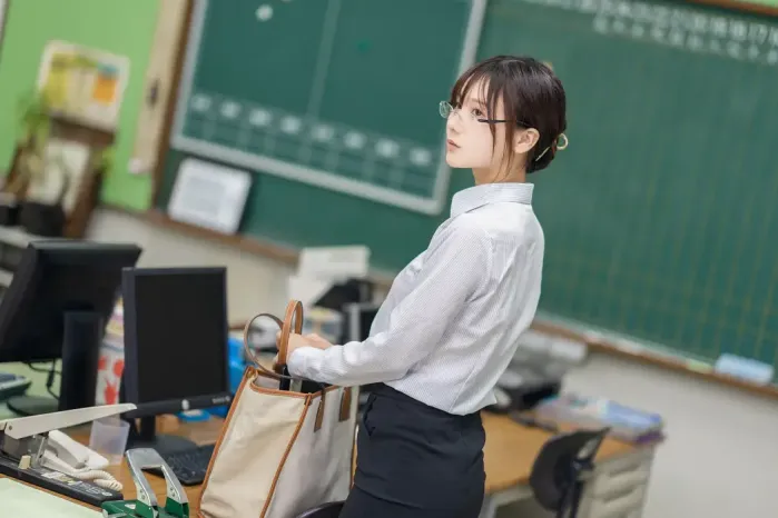 켄켄 사진집 「만약 켄켄이 ○○ 선생님이었다면」 Set.02