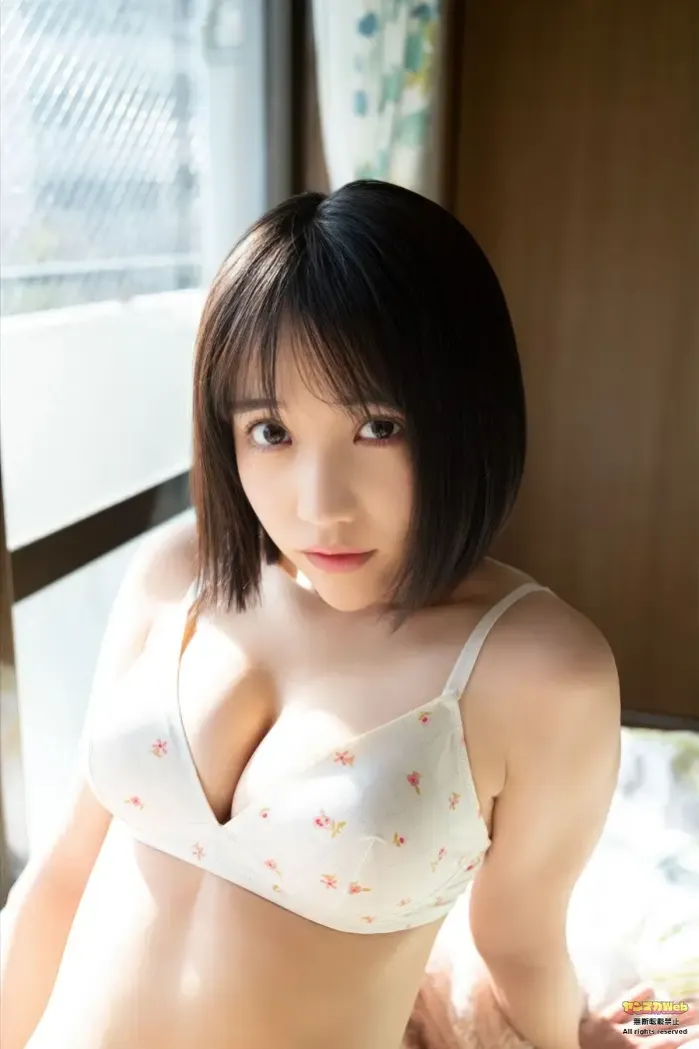 마유 하논, 스즈메 스즈메, 영 매거진 2025년 50호