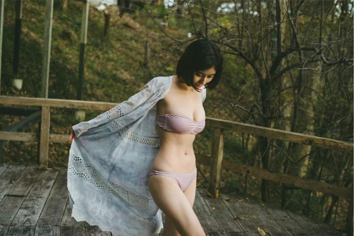 오쿠보 사쿠라코 그라비아 디지털 사진집 「꿰뚫을 듯한 아름다움」 Set.01