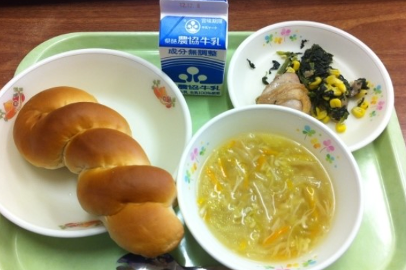 image.png 한국에서 빵값이 싸지면 폭발적으로 수요가 늘어날까?(빵의 유리천장)