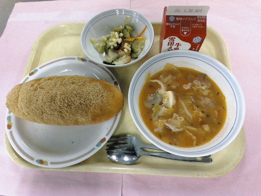 image.png 한국에서 빵값이 싸지면 폭발적으로 수요가 늘어날까?(빵의 유리천장)