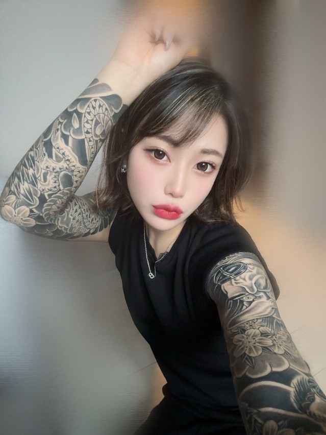 19a861bf6c153e9e7.jpg ㅎㅂ) 공백기 동안에 전신 이레즈미 문신을 한 AV배우ㄷㄷㄷㄷㄷ