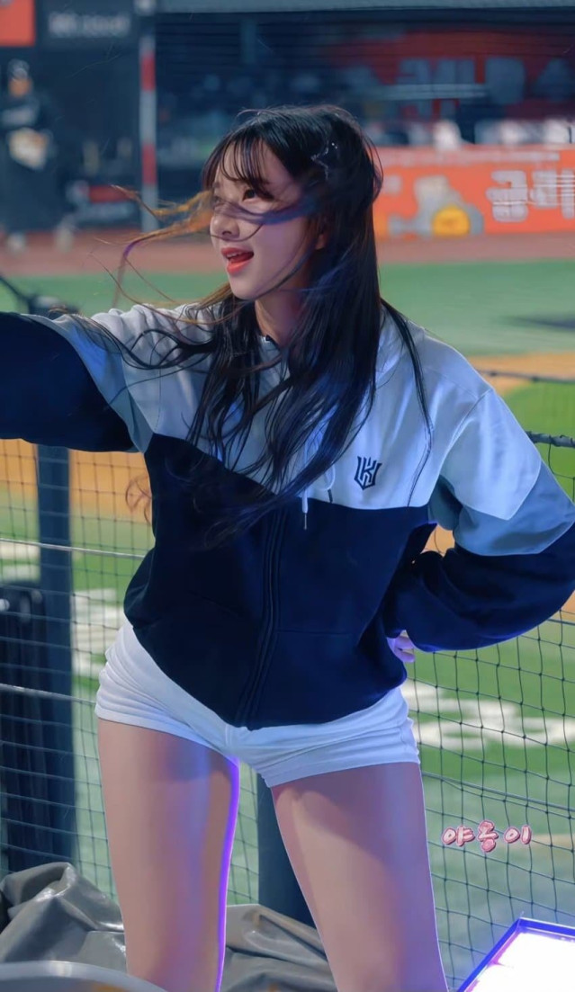 현 국내 치어리더 하체 원탑