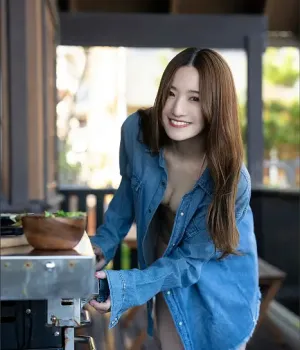 나카다 카나 中田花奈, 《얀마가 디지털 사진집》 「더욱 더, 카나린」 Set.04