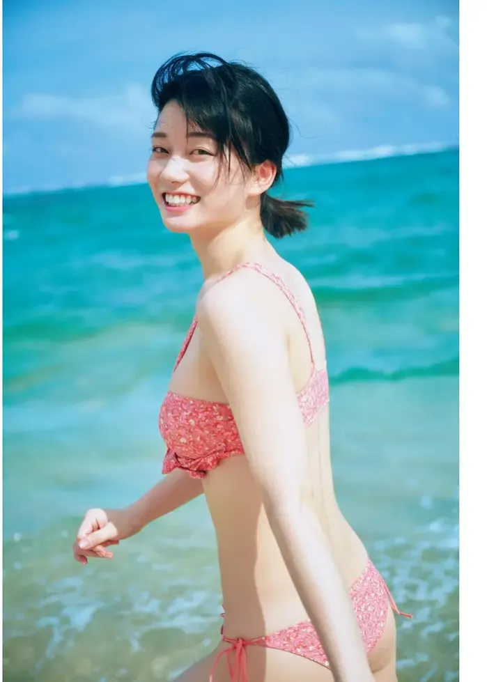 세토 칸나, 1st 사진집 「Emerald」 Set.04