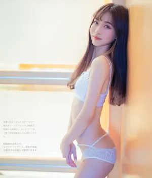 치치 셀리나 – 한여름 비 내리는 연꽃 Set.02