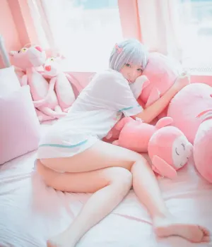 Kang Inkyung 강인경, DJAWA ‘Eromanga Sensei’