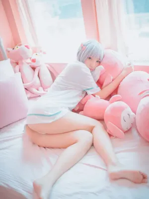 Kang Inkyung 강인경, DJAWA ‘Eromanga Sensei’