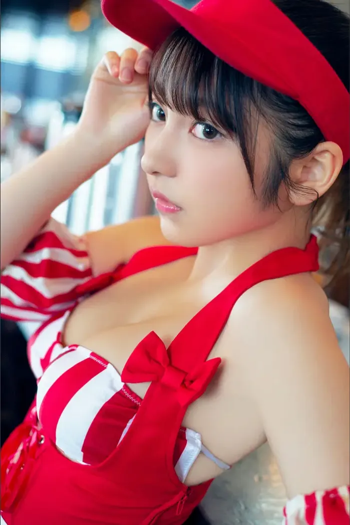 토우미 十味, 스피산 그라비아 포토북 「To Me」 Set.01