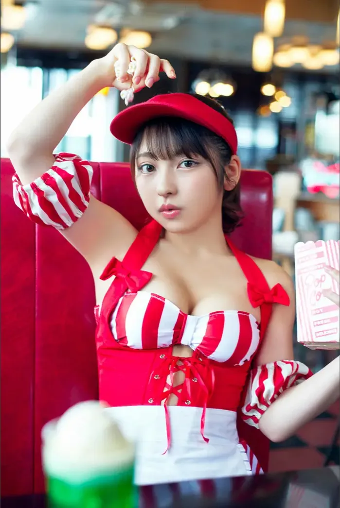 토우미 十味, 스피산 그라비아 포토북 「To Me」 Set.01