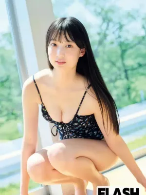 모모타 시오리 百田汐里 플래시 2025년 7월 22일호