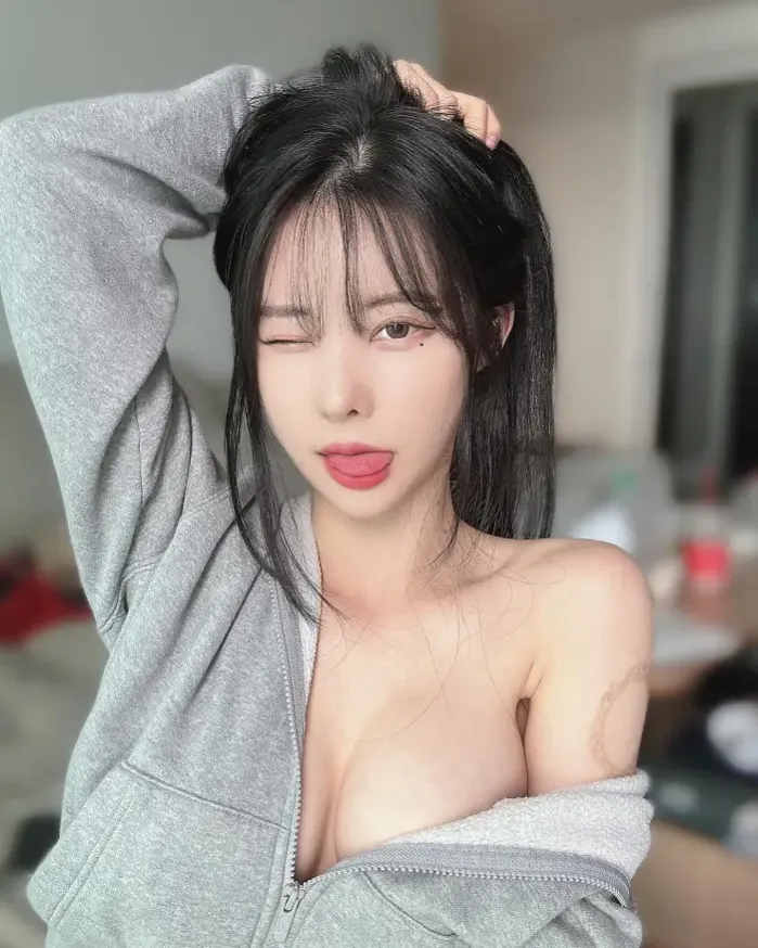 김우유의 자꾸 메롱으로 약오르게함