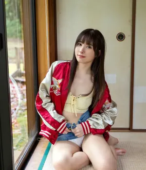 메이 잇카이치 五日市芽依, Graphi스 스페셜 그라비아 「휴가」 Vol.04