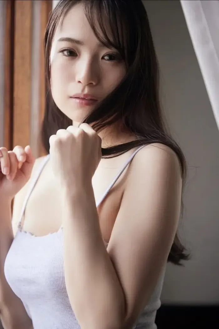 히메카와 세나, FLASH 디지털 사진집 「처음으로 누드」