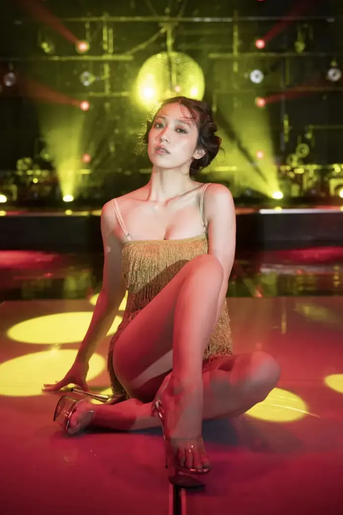 사토 아이리 디지털 사진집 「스포트라이트에 비춰져」 Set.02