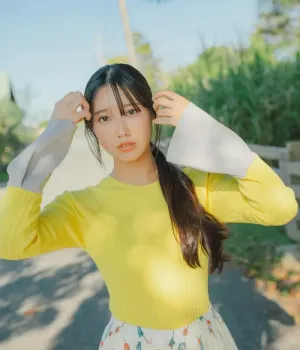 사라 후지에, 영 매거진 2025년 50호