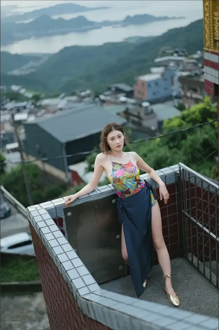 하라 미키에, No.344 2nd Week 「이국에서 다시, 너와.」 Set.01